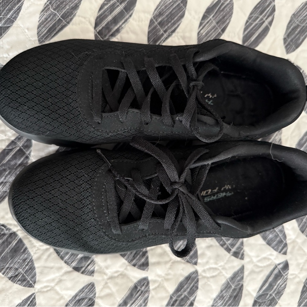 Skechers Black Mesh Sneakers Lightweight Athletic Footwear